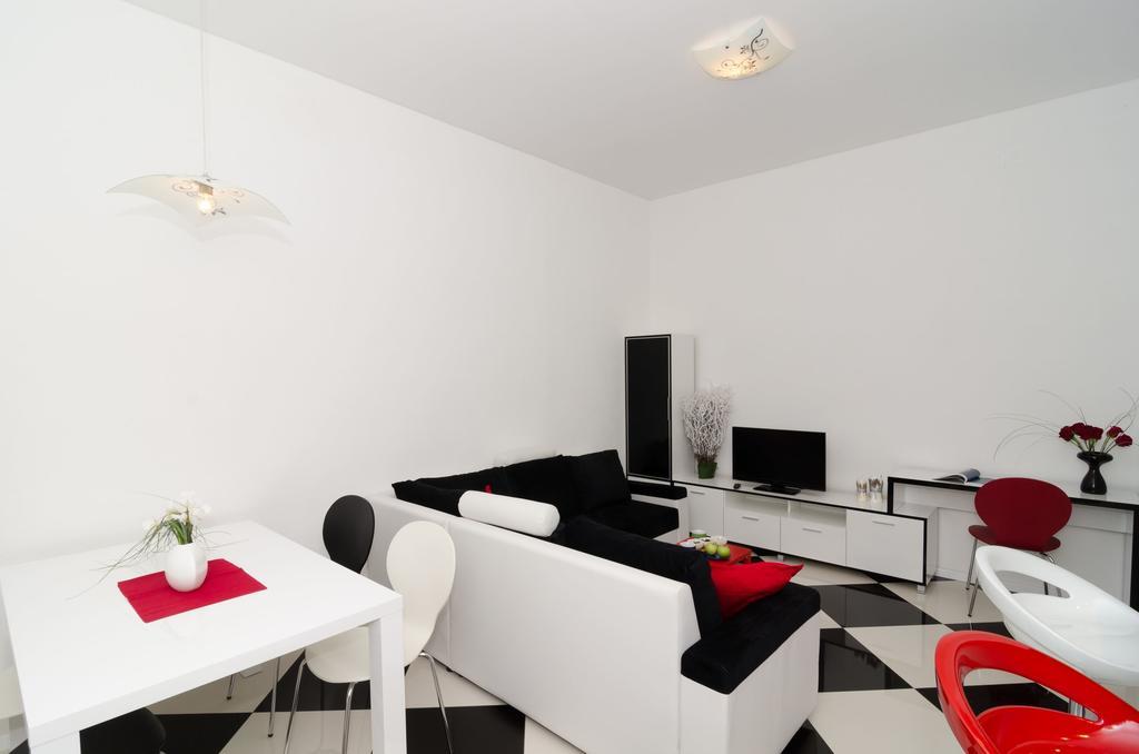 Guest House Cinema Close To Port دوبروفينك الغرفة الصورة