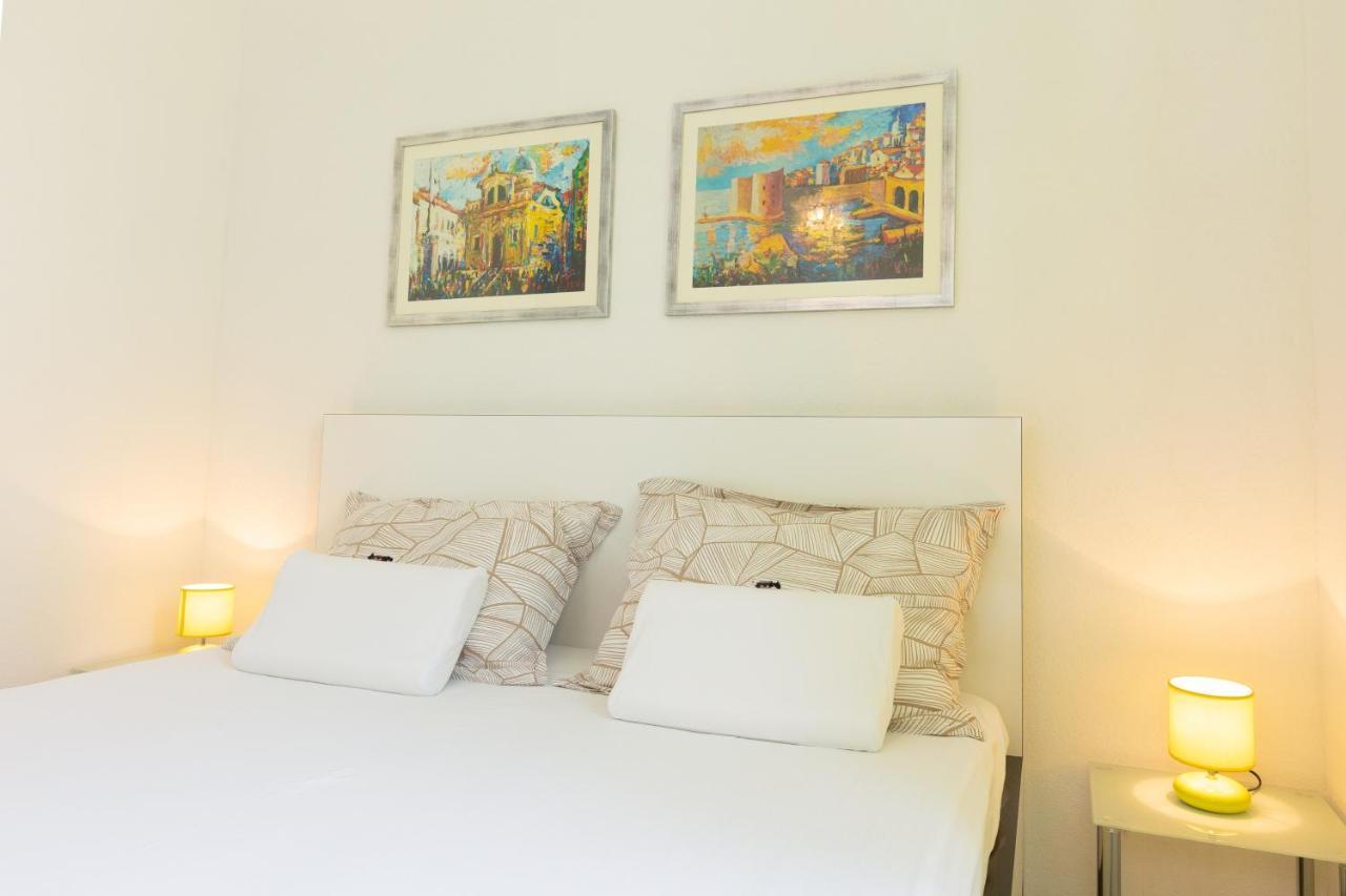 Guest House Cinema Close To Port دوبروفينك المظهر الخارجي الصورة